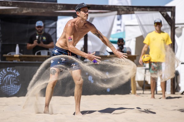 Klasnic&rsquo;s skyballs, men&rsquo;s upsets spice start of AVP Chicago Open