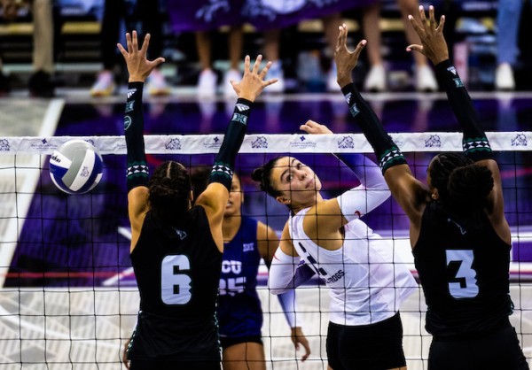 UCSB upsets Iowa St.; Texas, Oregon, Minnesota win; more great TV news UCSB upsets Iowa St.; Texas, Oregon, Minnesota win; more great TV news